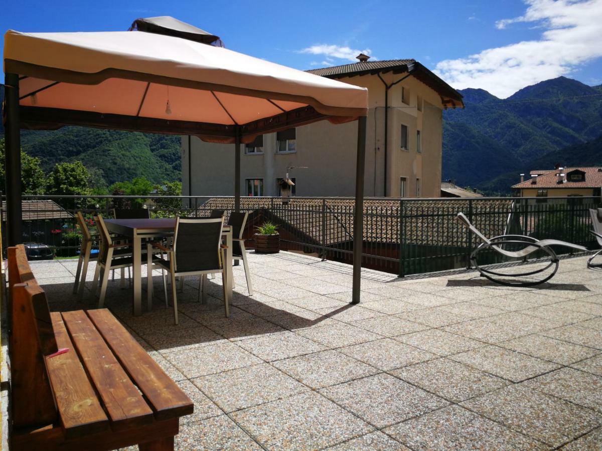 Casa Luca E Cristina Villa Mezzolago Bagian luar foto